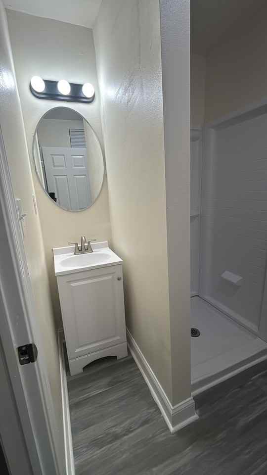 635 N Highland Ave - Photo 3 of 20