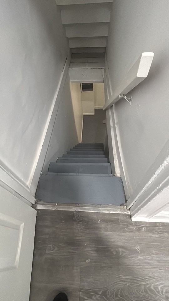 635 N Highland Ave - Photo 5 of 20