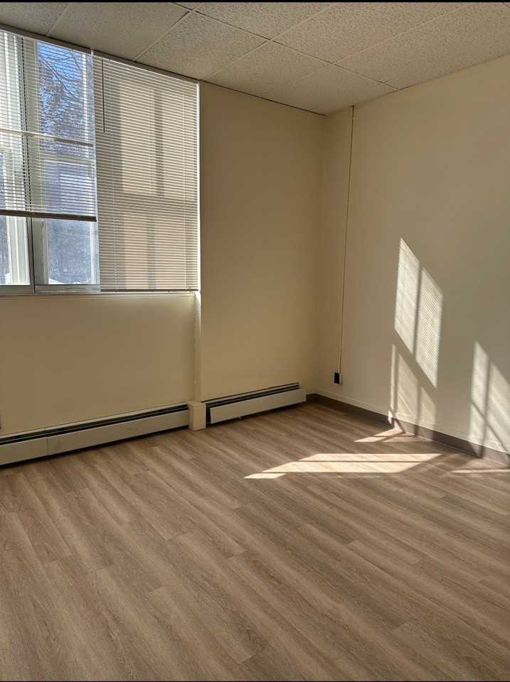 181 Main St #112 - Photo 4 of 5