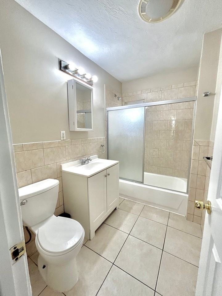 81 Kingsdale St - Photo 4 of 10