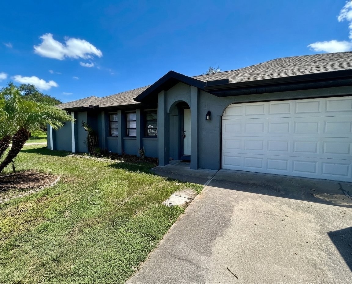 21443 Manatee Ave - Photo 2 of 18