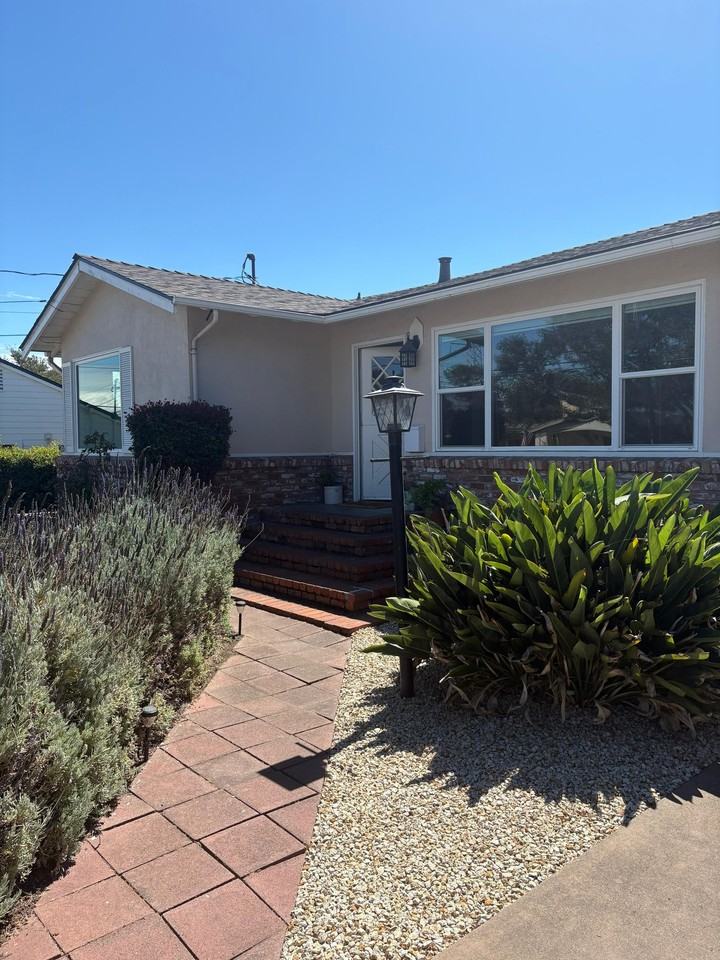 1000 Portola Dr - Photo 2 of 20