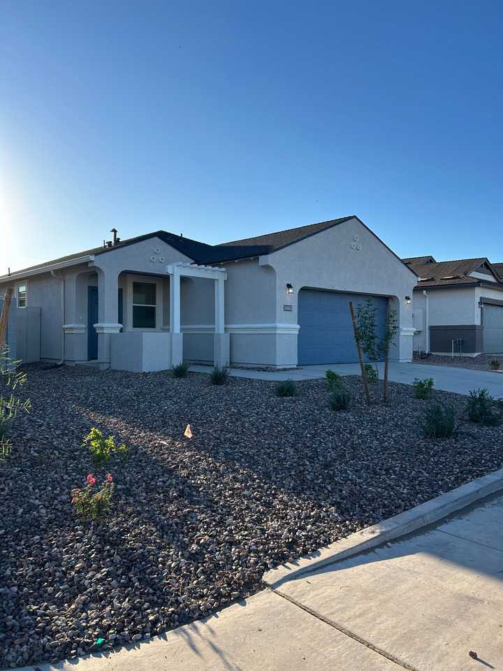 34843 W Lucca Dr - Photo 5 of 5