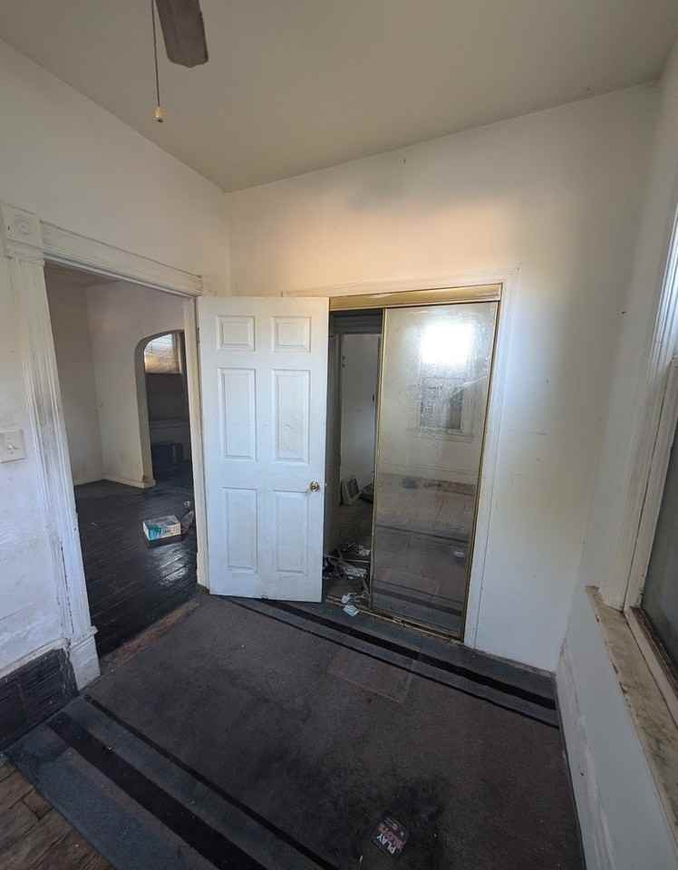 1521 S Westmoreland Ave ##Il - Photo 7 of 18