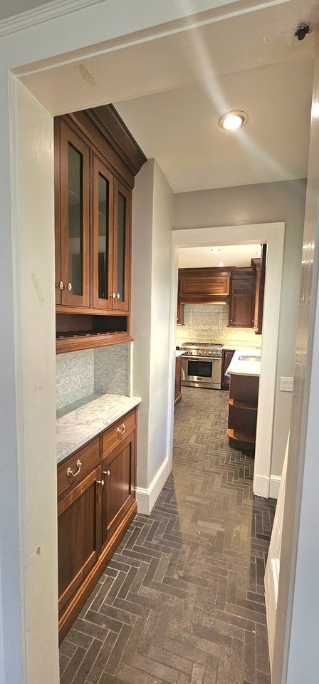 526 Ellsworth Ave - Photo 3 of 20