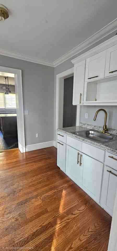526 Ellsworth Ave - Photo 4 of 20