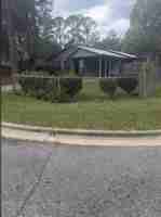 featured image of 601 S Maple St