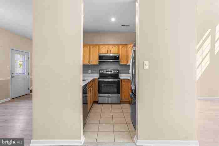 6 Wilson Way #3 - Photo 7 of 16