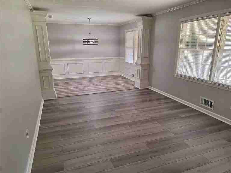 4609 Hopewell Rd - Photo 2 of 12
