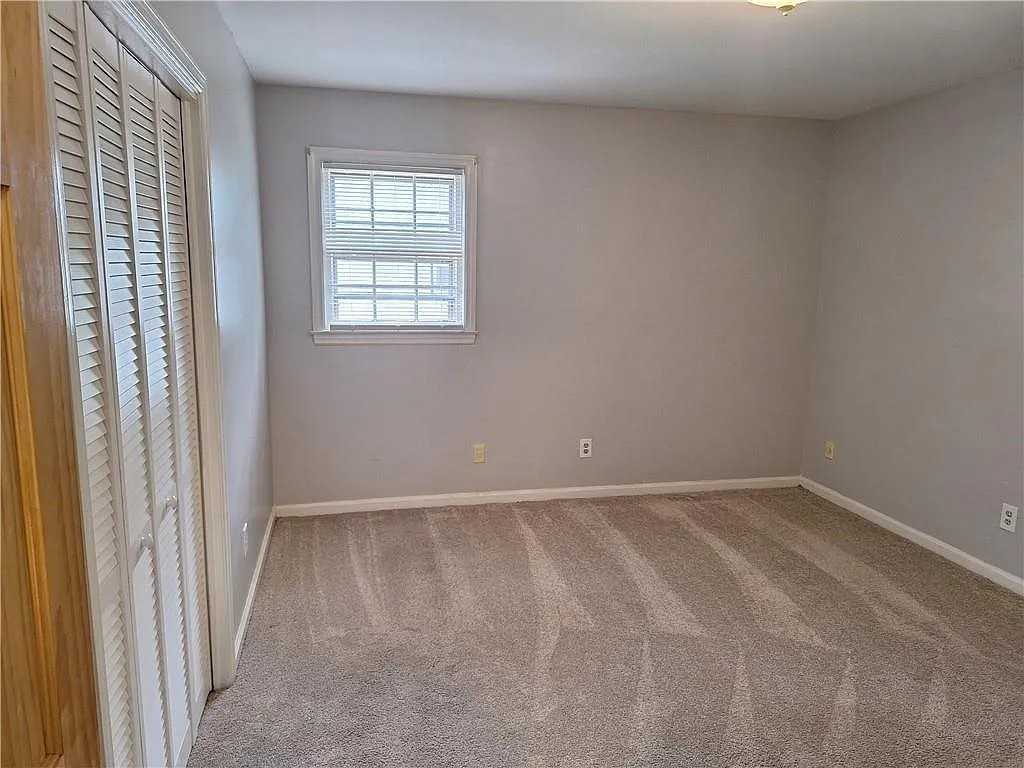 4609 Hopewell Rd - Photo 5 of 12