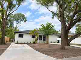 featured image of 2108 W Saint Isabel St