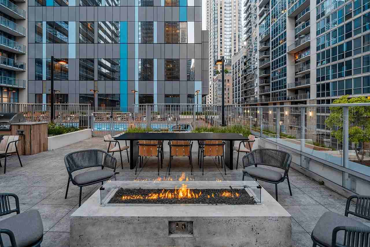 335 E Wacker Dr - Photo 6 of 13