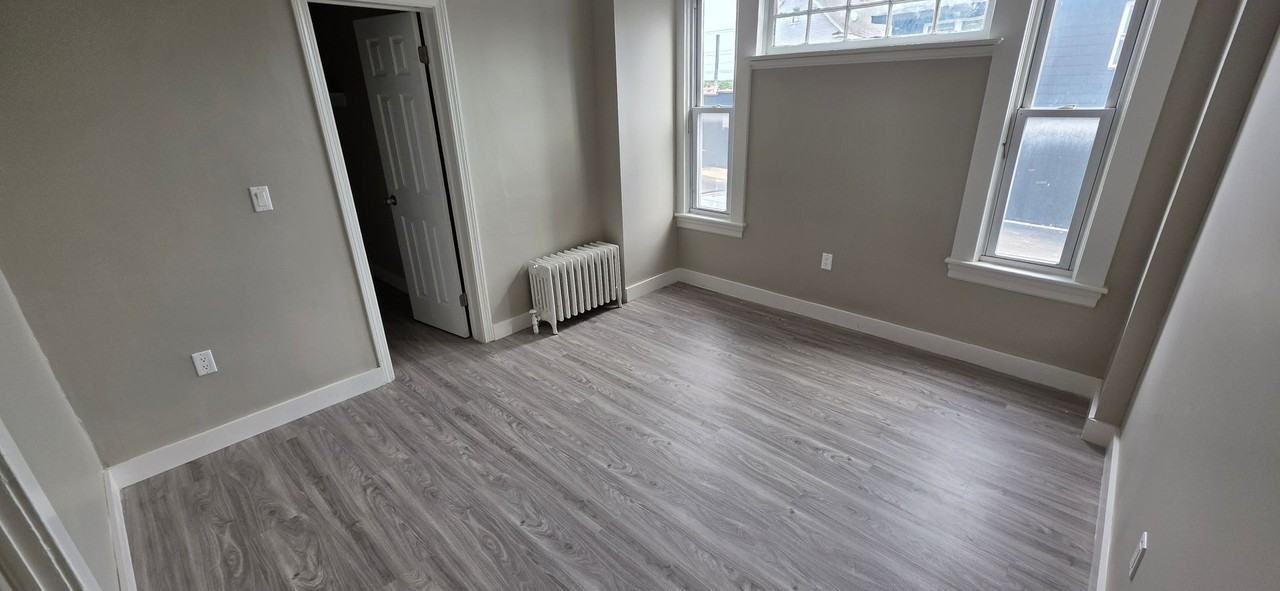 4 King Ave - Photo 4 of 12