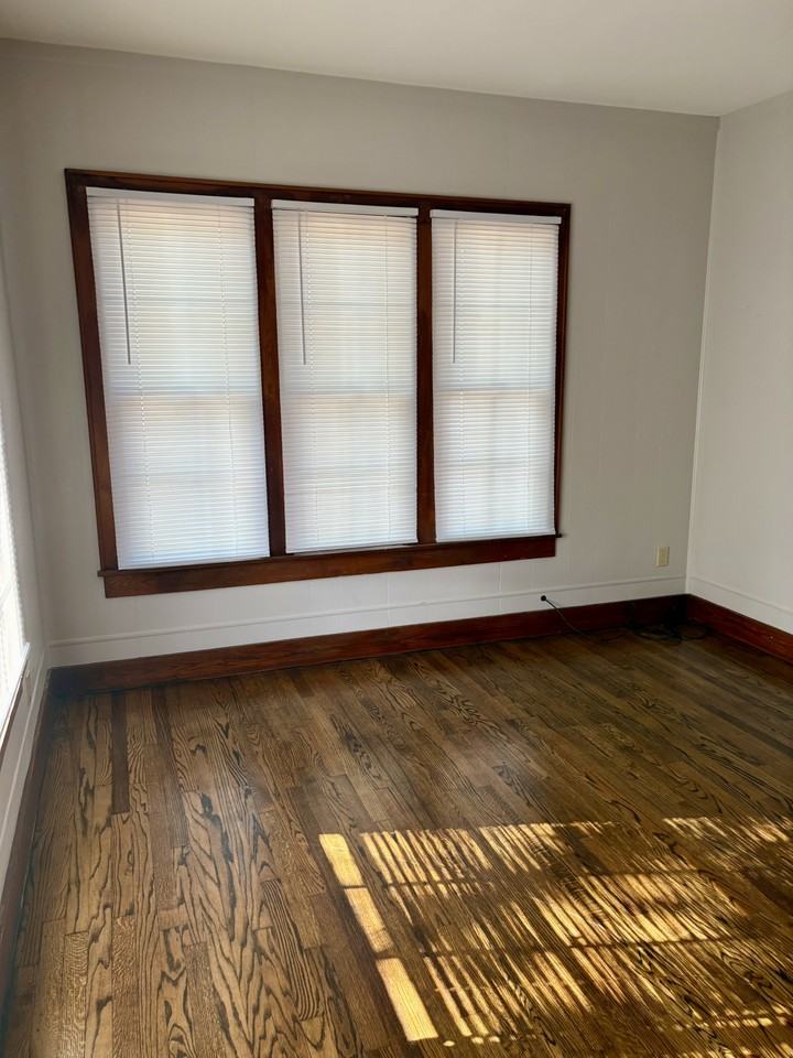 814 W 3rd St #NA - Photo 3 of 16