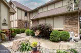 1608 Saddlebrook Ct #C - Photo 1 of 1