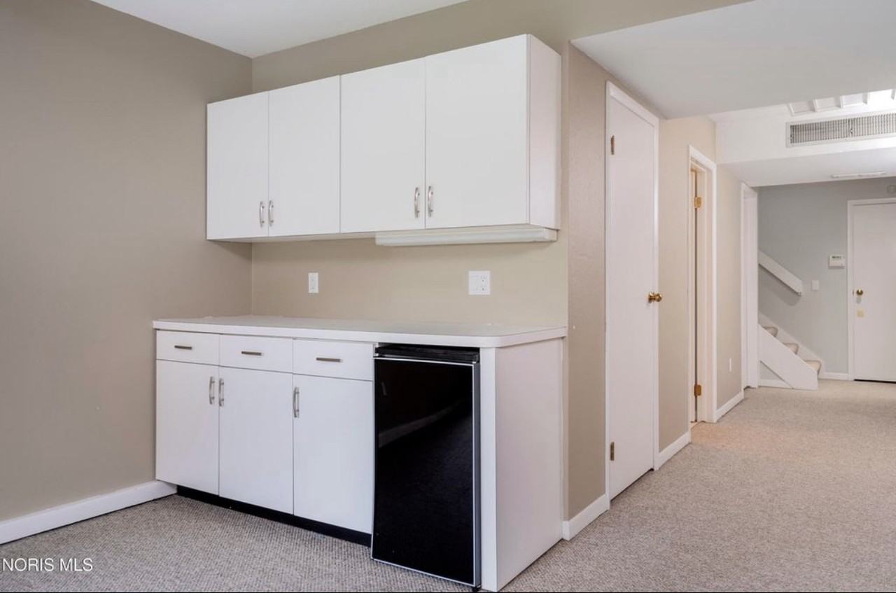 1608 Saddlebrook Ct #C - Photo 5 of 26
