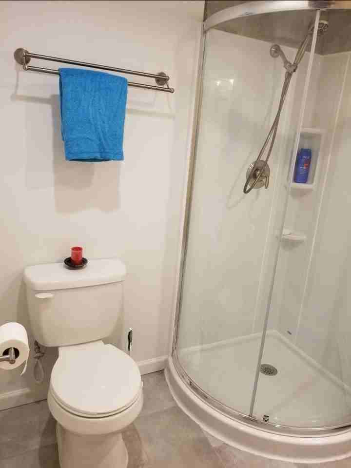 10028 12th Ave Nw - Photo 7 of 11