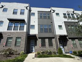 featured image of 1332 Booth Ave Nw #1332