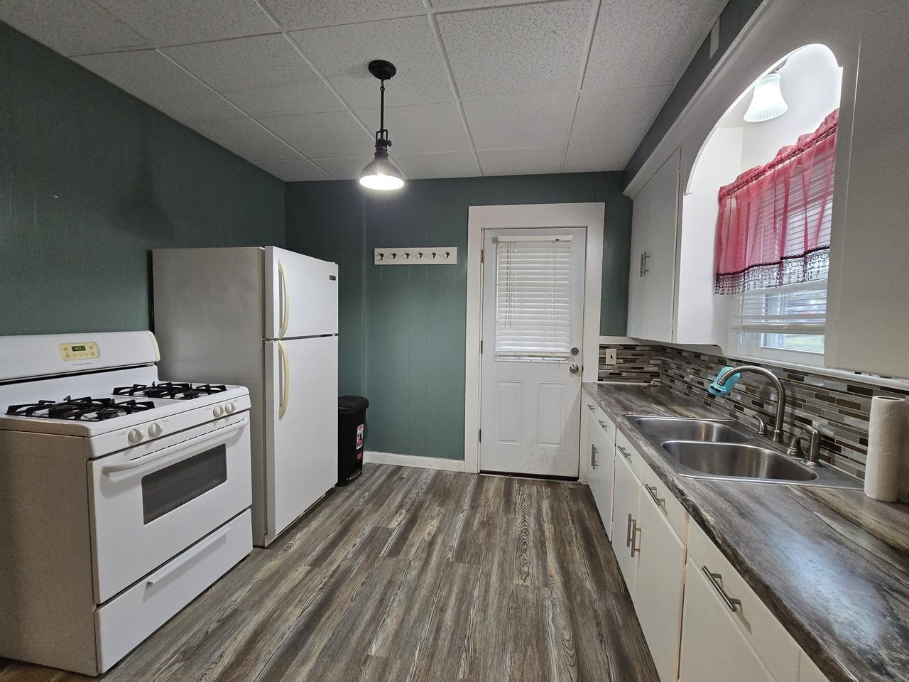 24 Martin Rd #2 - Photo 3 of 10