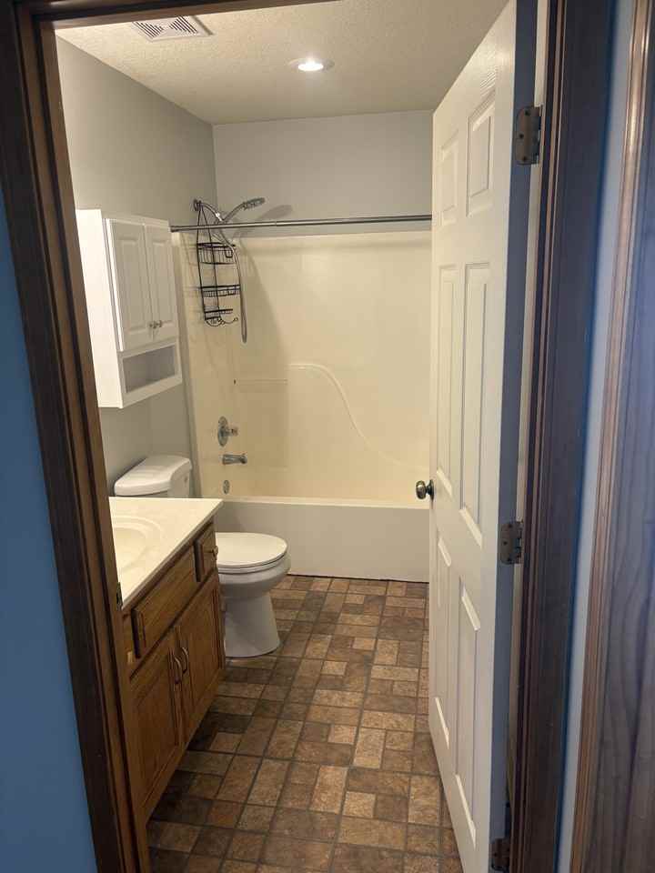 716 Meadow Ln #B - Photo 2 of 10