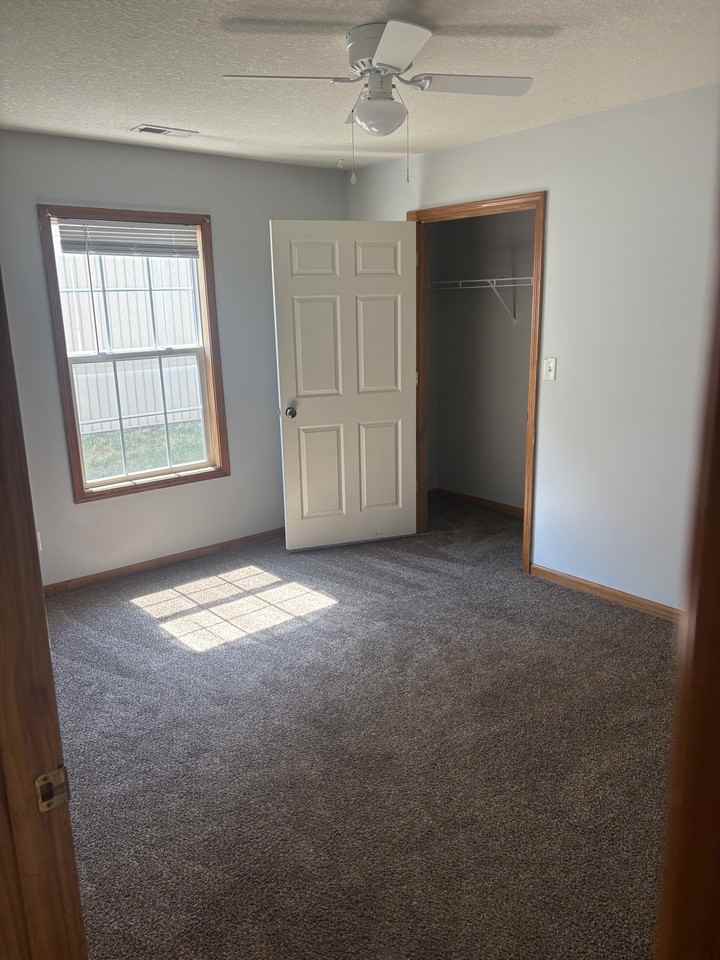 716 Meadow Ln #B - Photo 7 of 10