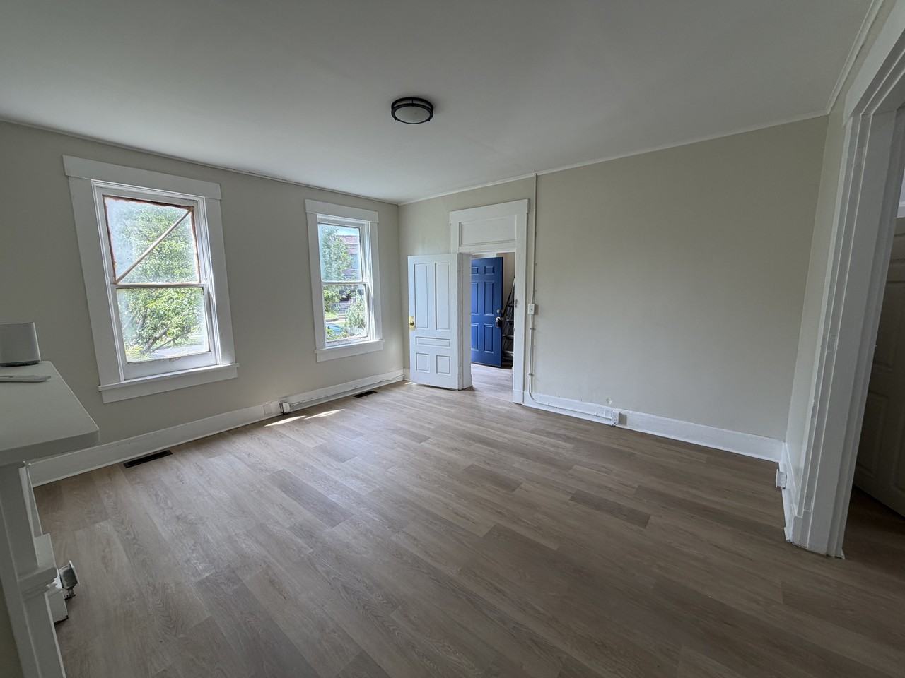 122 Linden Ave #A - Photo 2 of 8