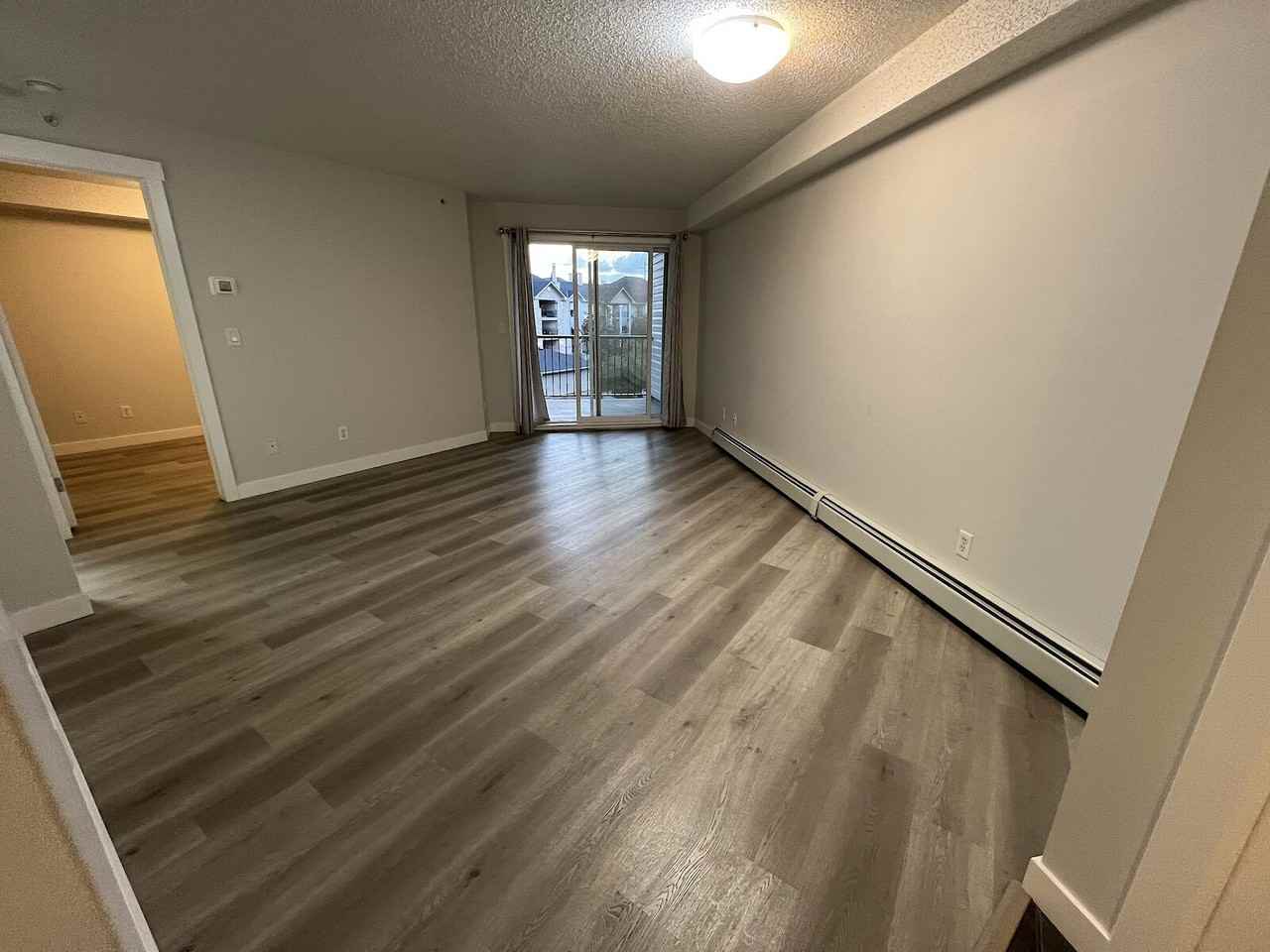 2318 -2318 Eversyde Ave Sw - Photo 4 of 20