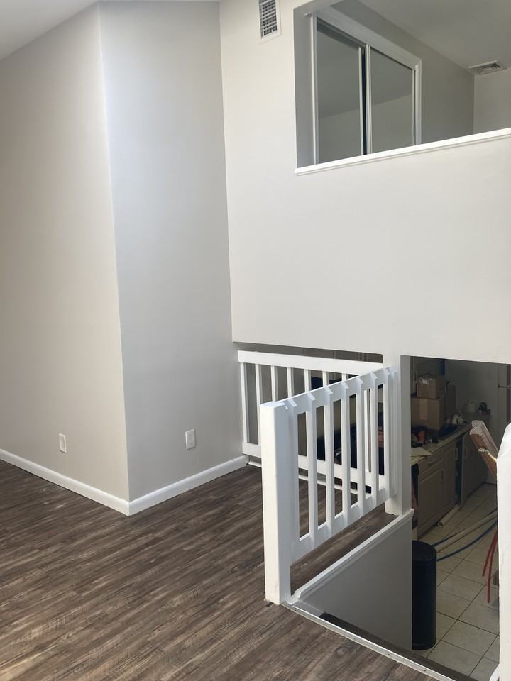 16 Imperial Dr - Photo 4 of 8
