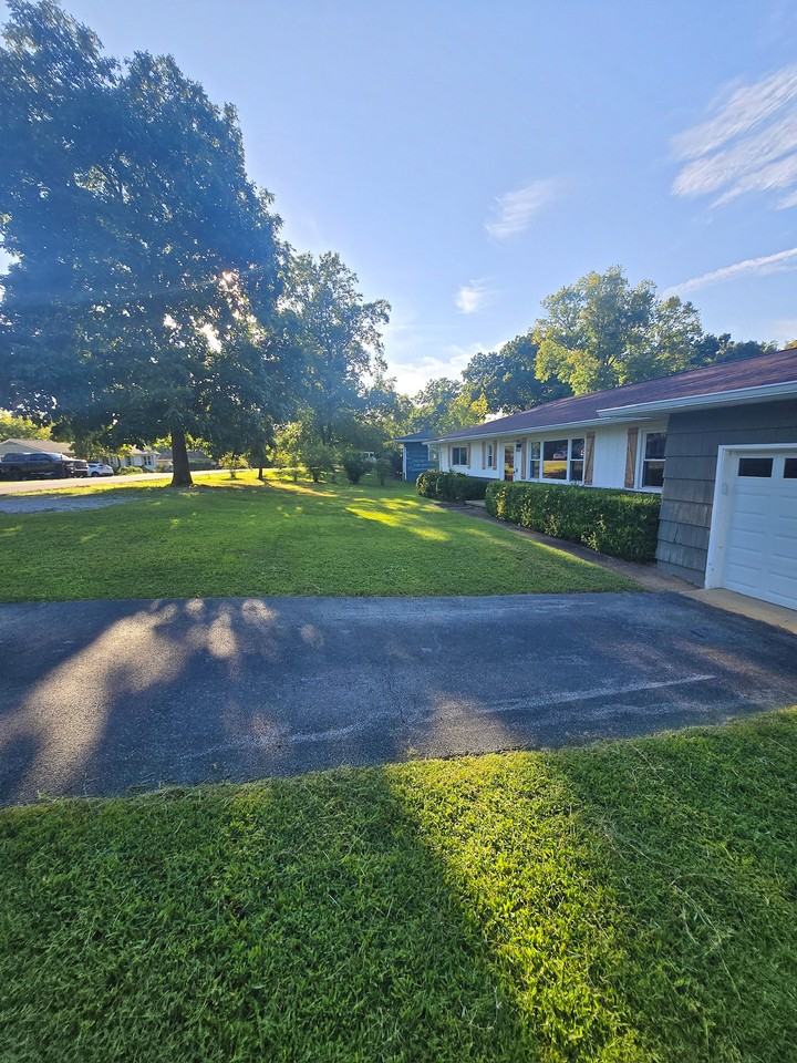 3909 Forest Highland Dr #NA - Photo 5 of 36
