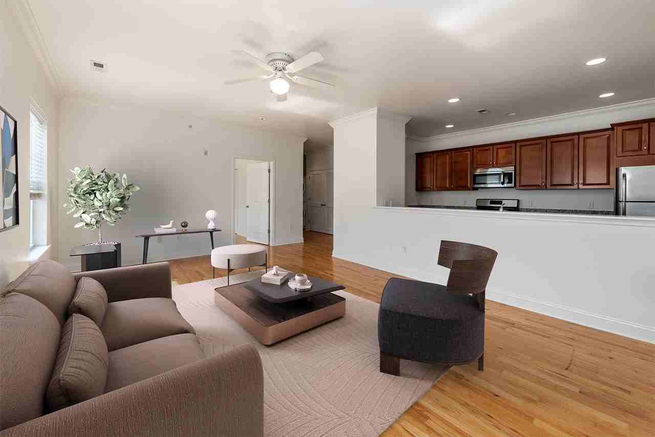 Suburban Square Apartments in the heart of Metuchen - Photo 2 of 16