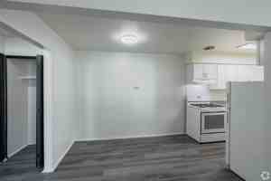 featured image of 12611 Memorial St