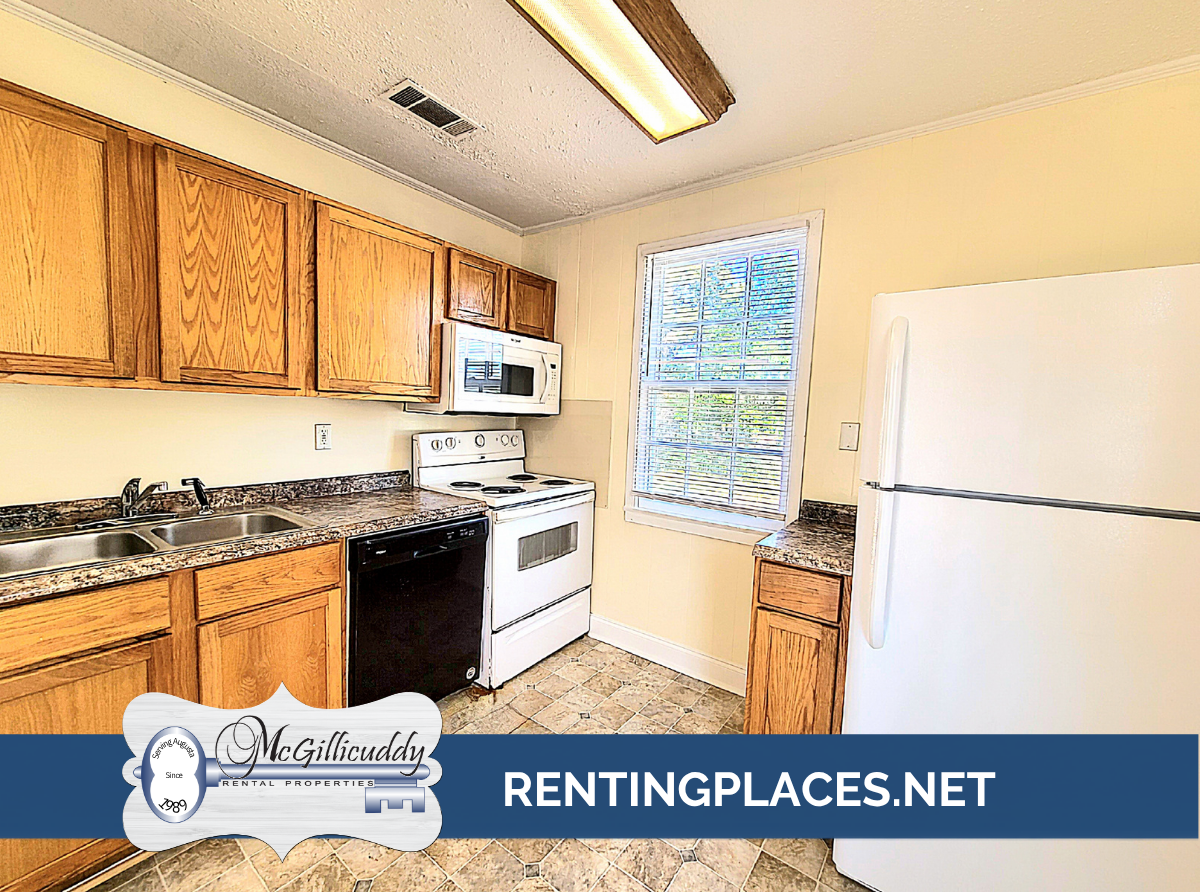 1212 Holden Dr #NA - Photo 4 of 11