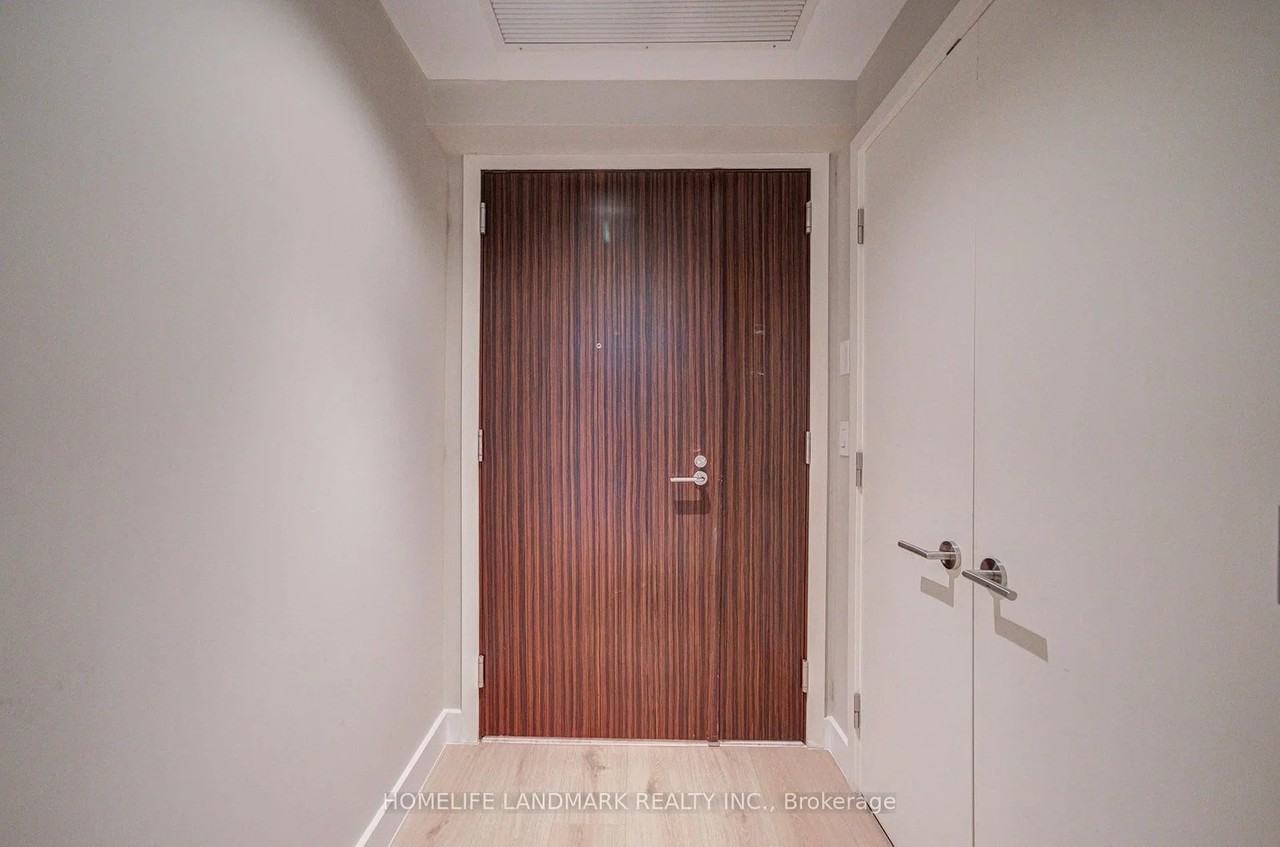 180 University Avenue - Photo 7 of 49