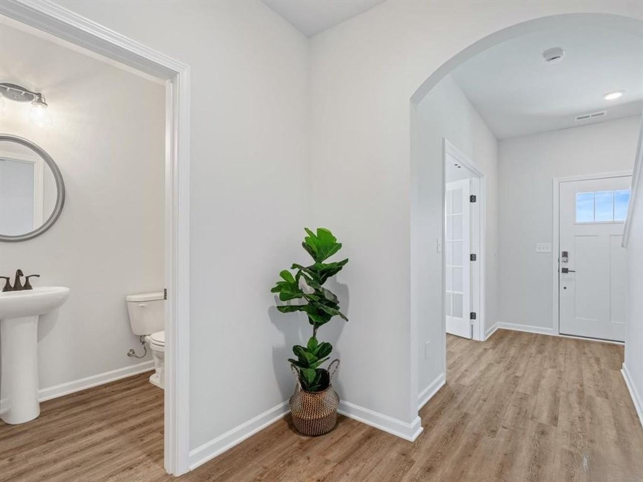 127 Huffman St - Photo 5 of 22