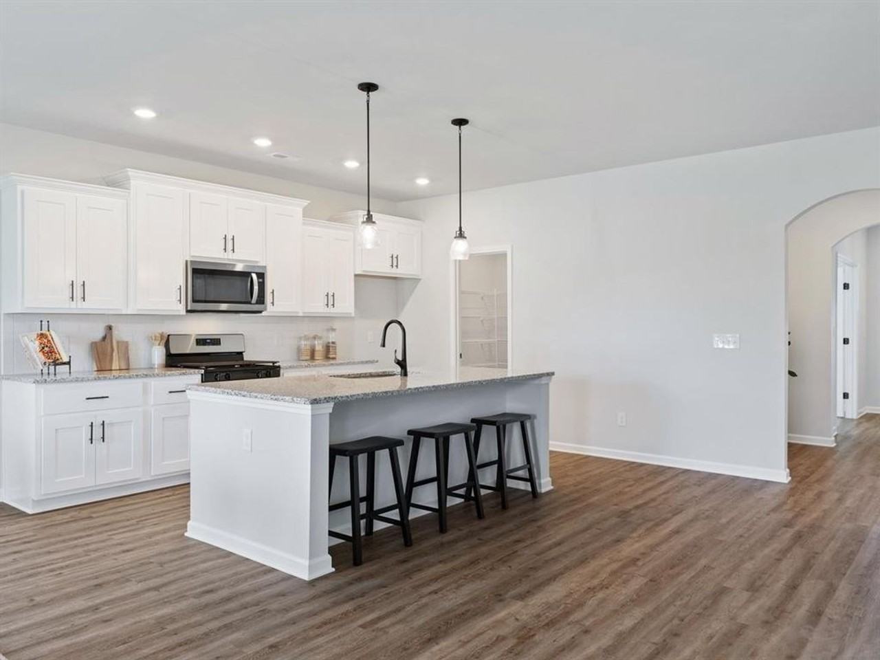 127 Huffman St - Photo 6 of 22