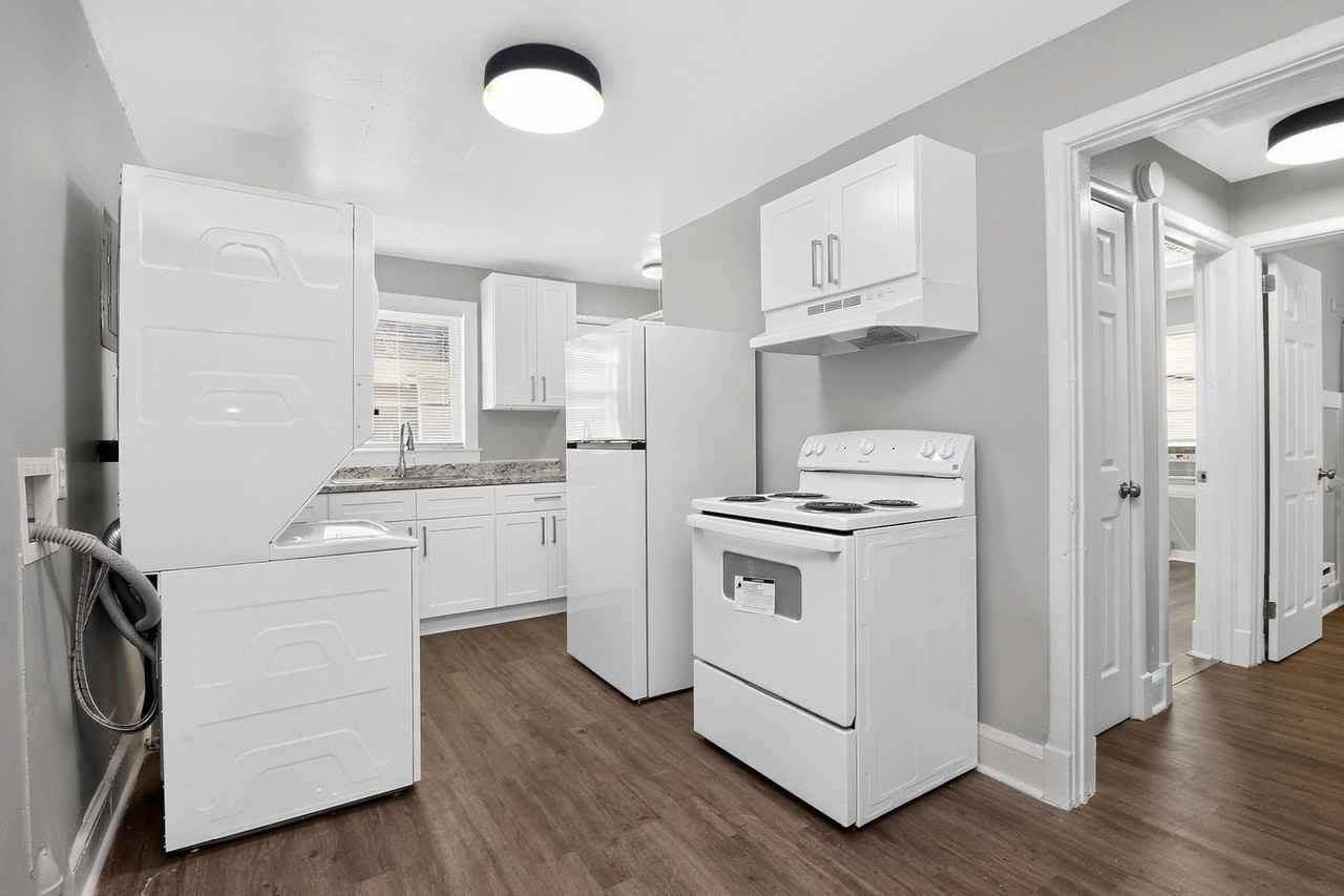 3518 The Plz - Photo 5 of 15