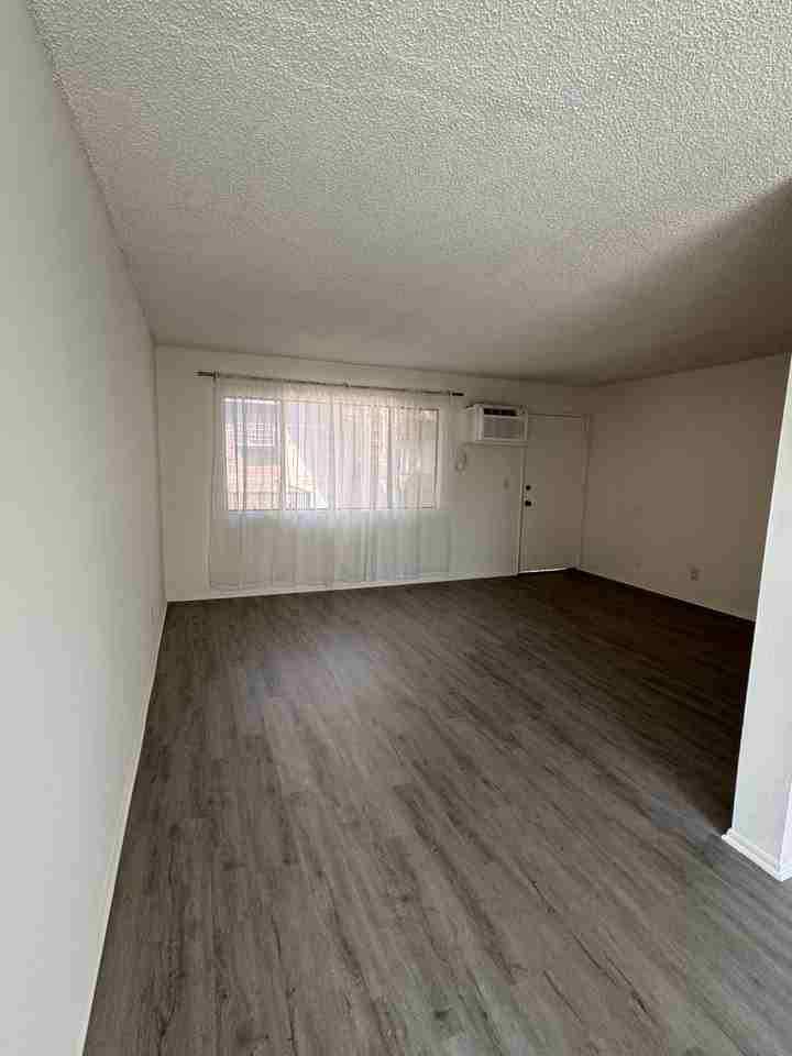 5075 Atlantic Avenue #202 - Photo 4 of 18