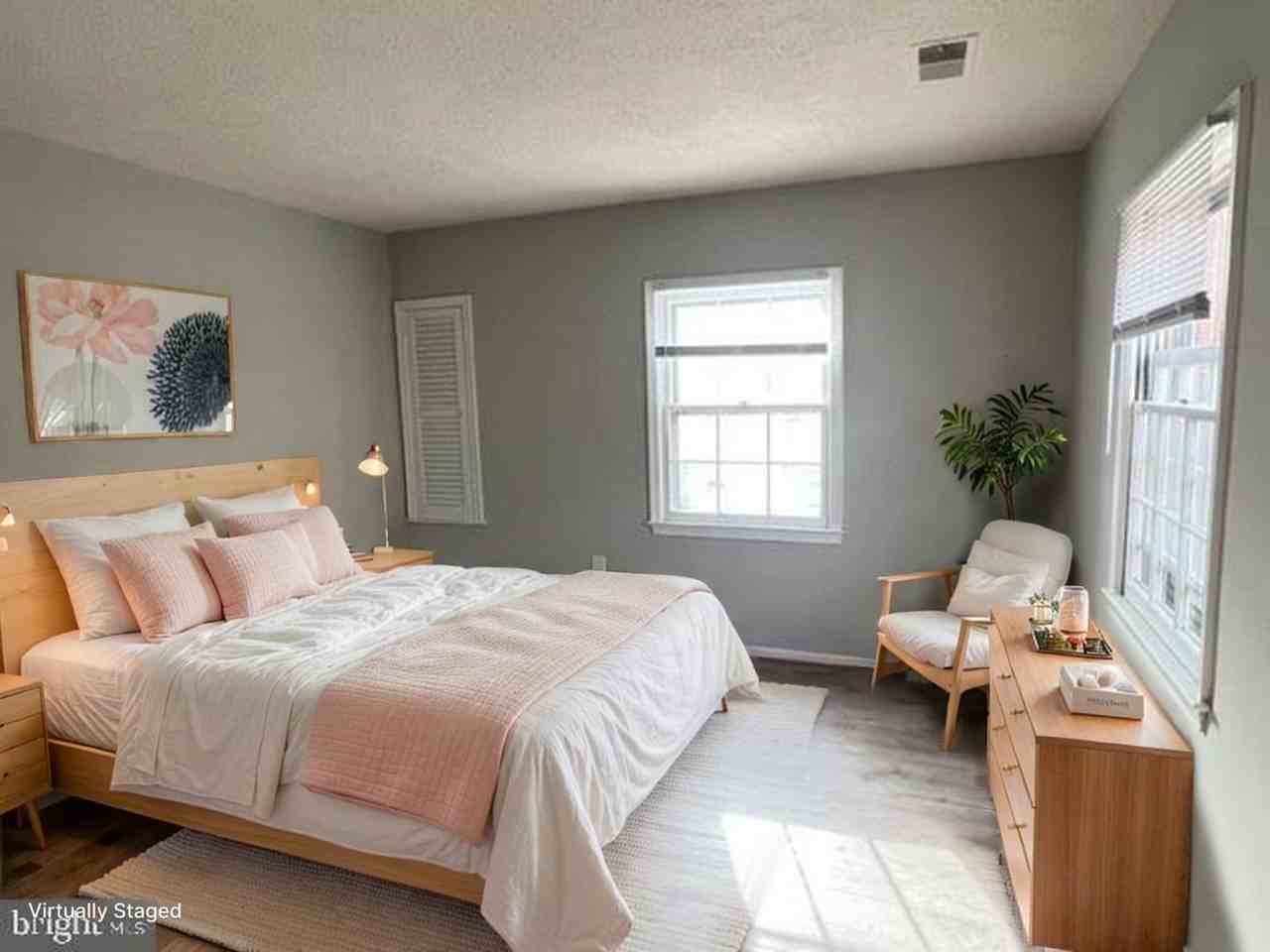 1400 Admiral Dr - Photo 3 of 26