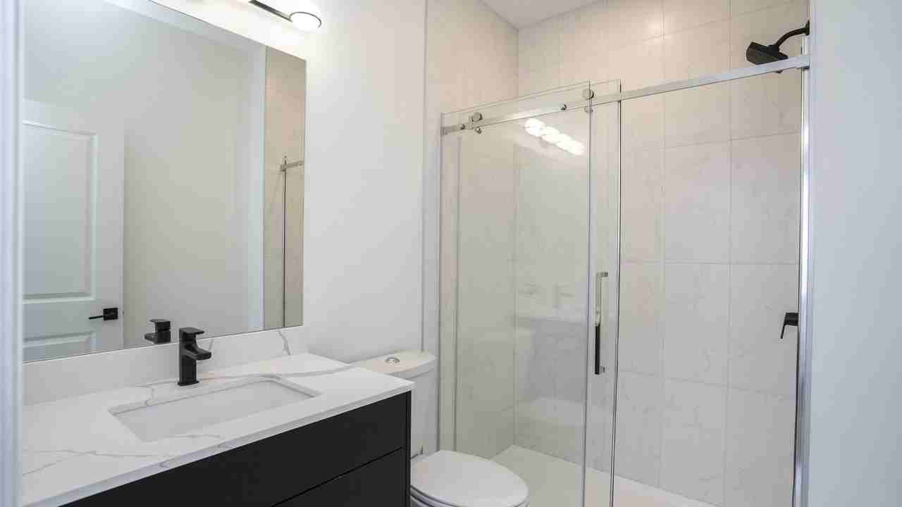 3900 Savoy St - Photo 4 of 10