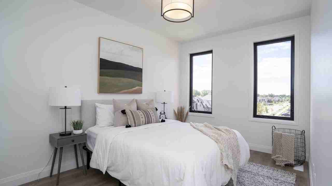 3900 Savoy St - Photo 5 of 10