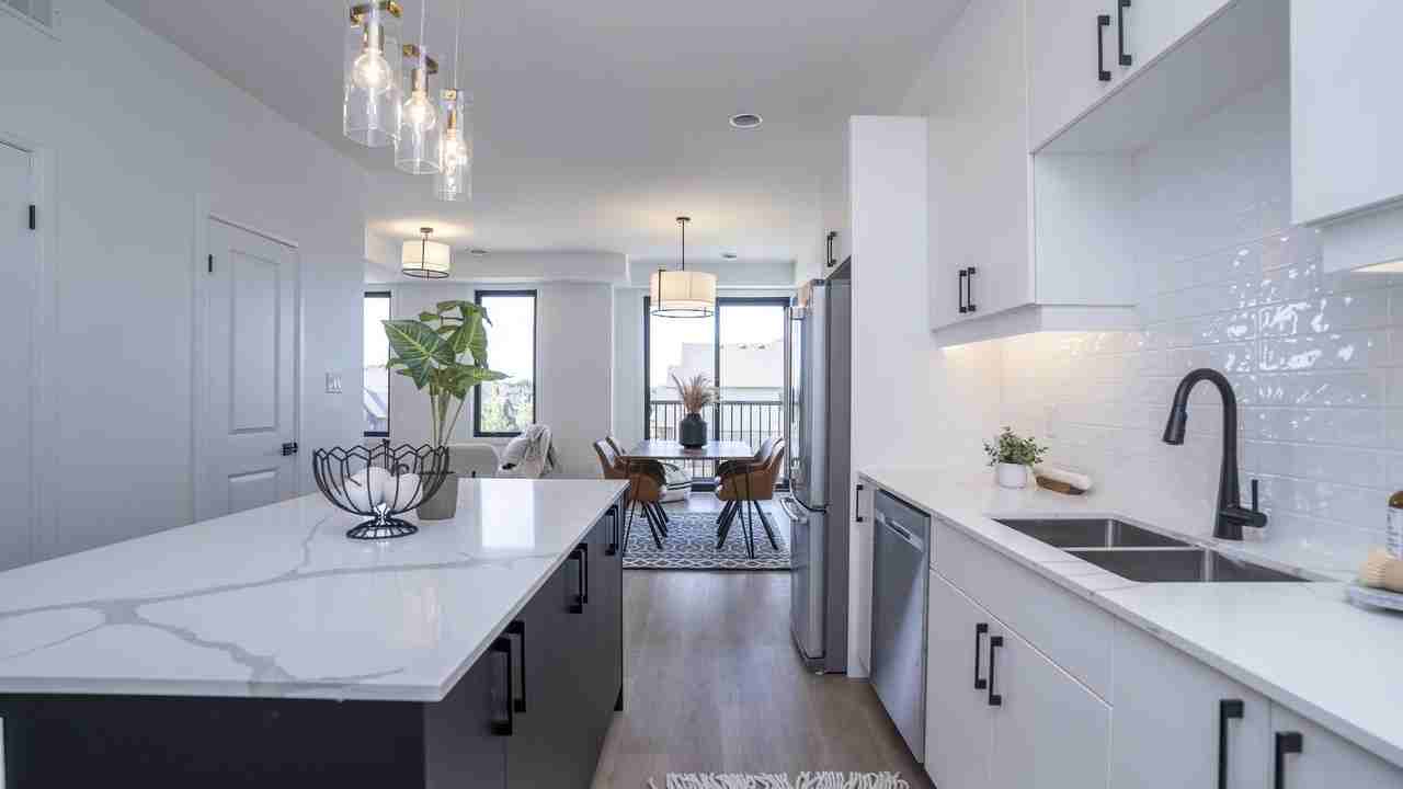 3900 Savoy St - Photo 6 of 10