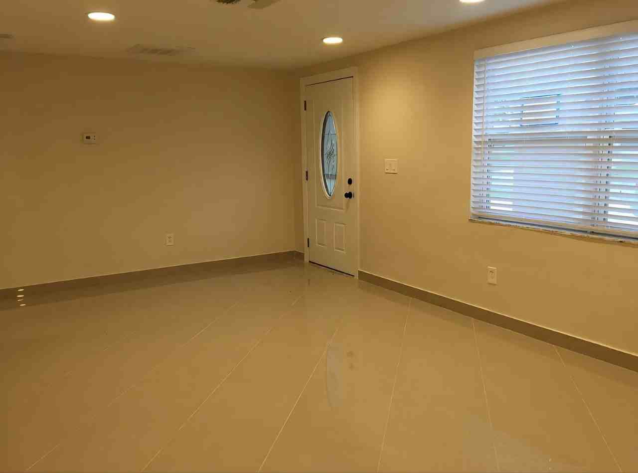 4851 Madison St - Photo 2 of 11