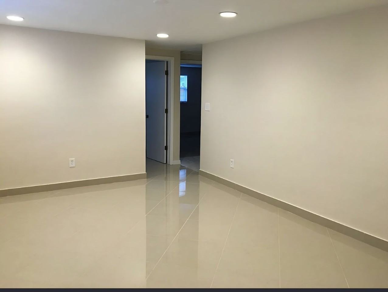 4851 Madison St - Photo 3 of 11