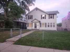 featured image of 2416 Jackson St