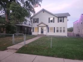 2416 Jackson St - Photo 1 of 1