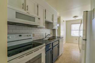 87 Valley Rd Apt D #Apt D - Photo 1 of 1
