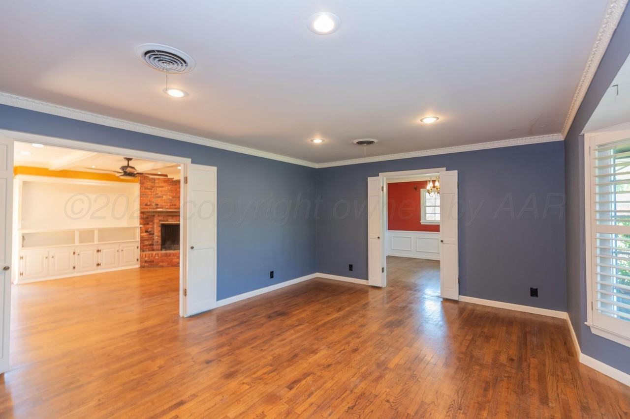 2319 Hancock St - Photo 7 of 46