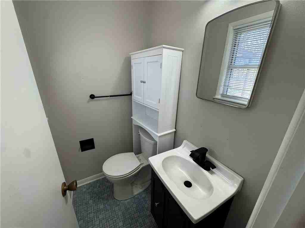 119 W Miller St - Photo 7 of 13