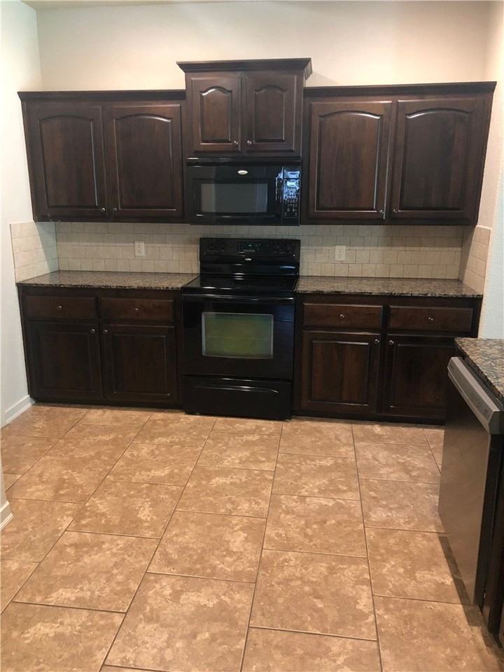 3690 W Mountain View Dr - Photo 2 of 14