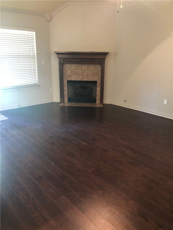 3690 W Mountain View Dr - Photo 3 of 14